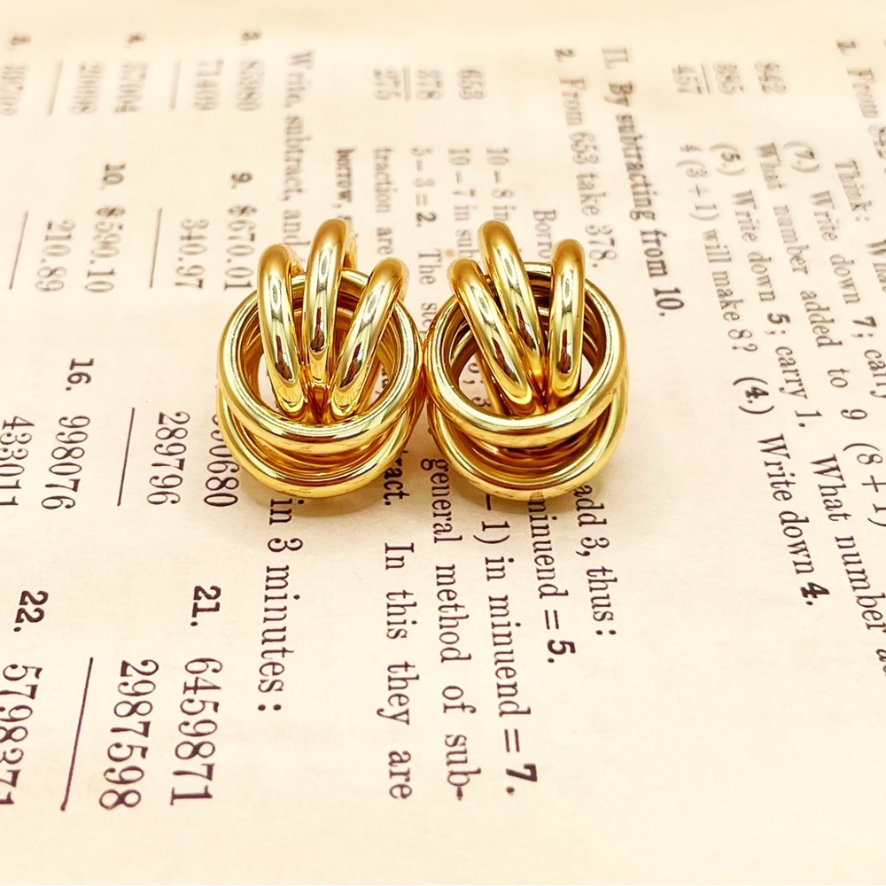 COPY - GLDN Knot Earrings